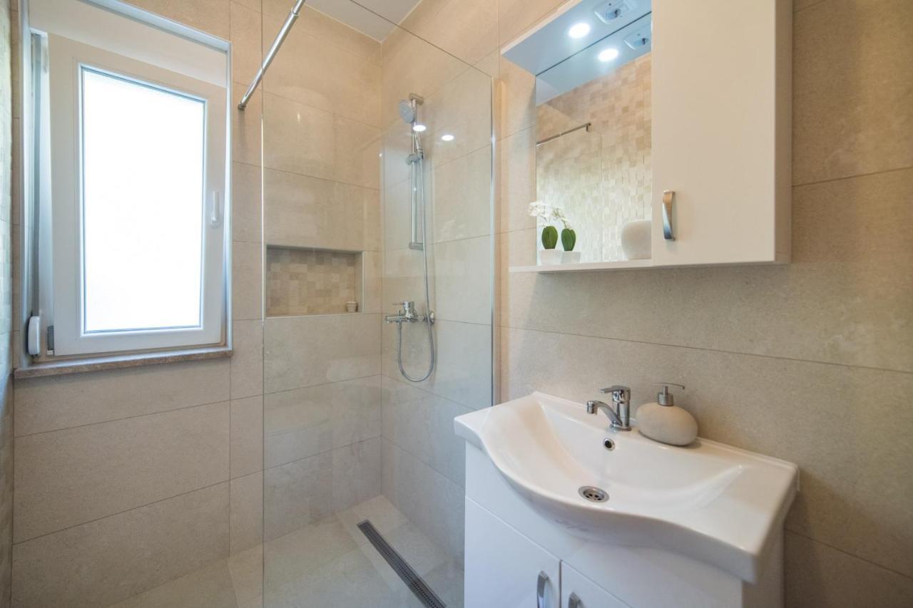 Apartments Zvonik Brist Kültér fotó