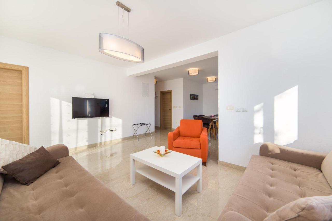 Apartments Zvonik Brist Kültér fotó