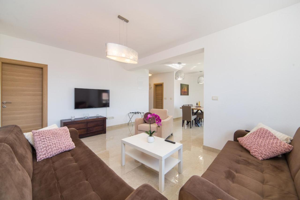 Apartments Zvonik Brist Kültér fotó